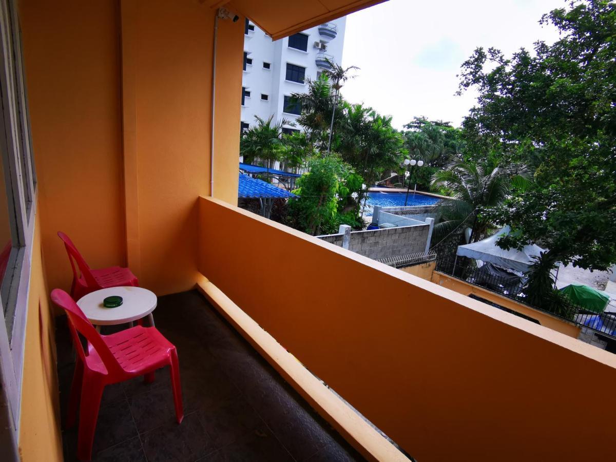 Lpm Room Tanjung Bungah  Buitenkant foto